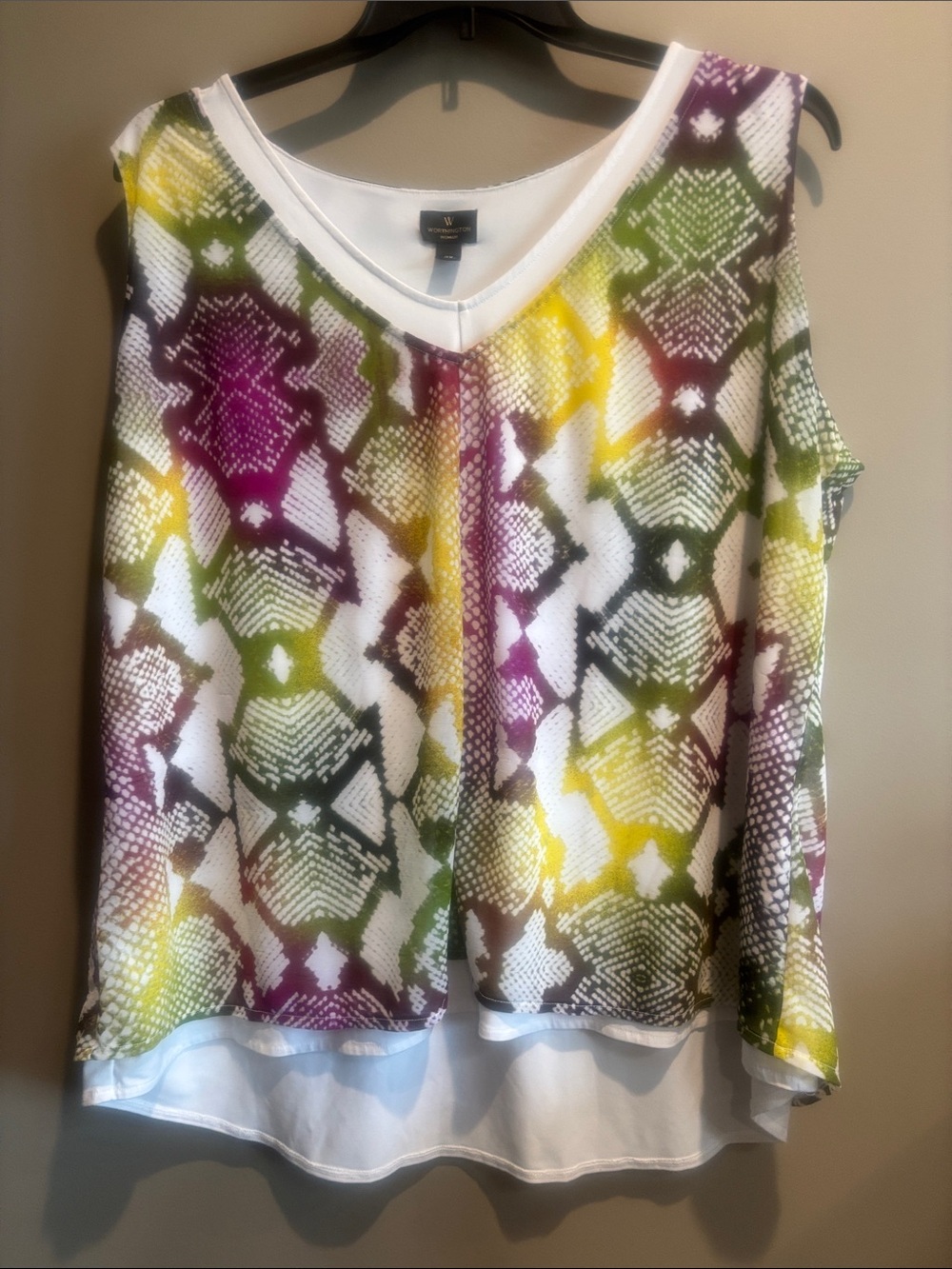 Sleeveless Printed Layered V-Neck Tank Top